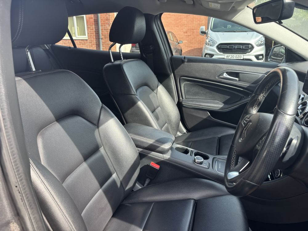 Mercedes Benz GLA