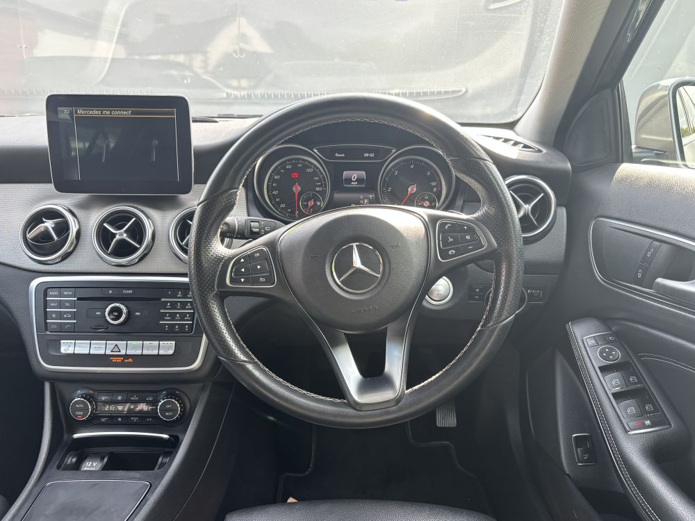 Mercedes Benz GLA