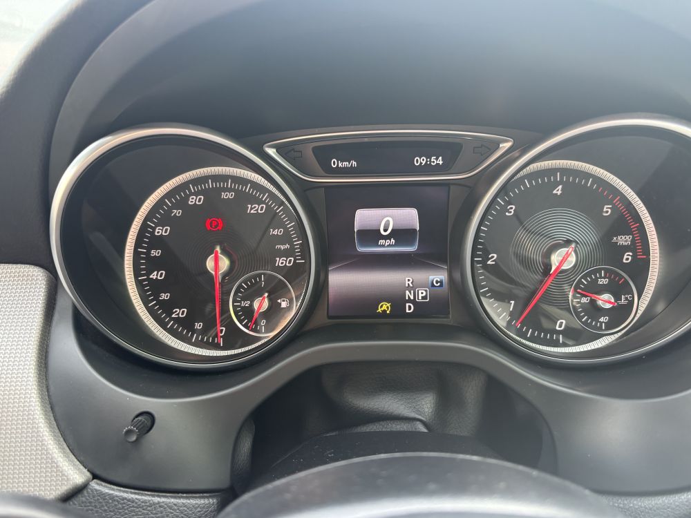 Mercedes Benz GLA