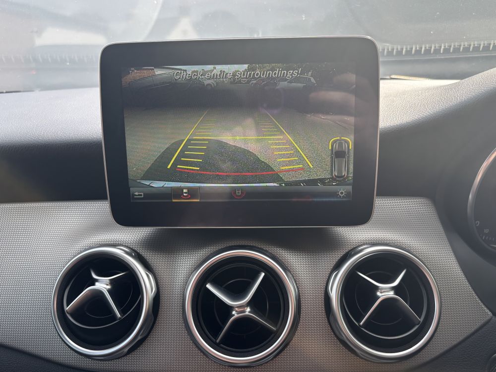 Mercedes Benz GLA