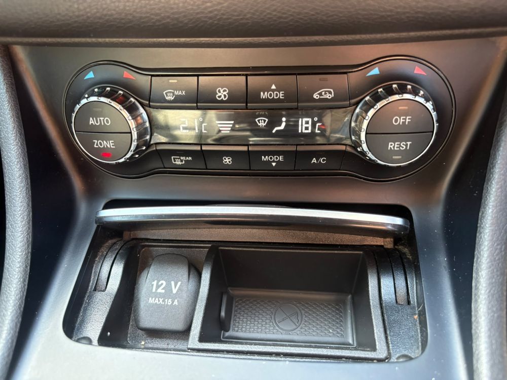Mercedes Benz GLA