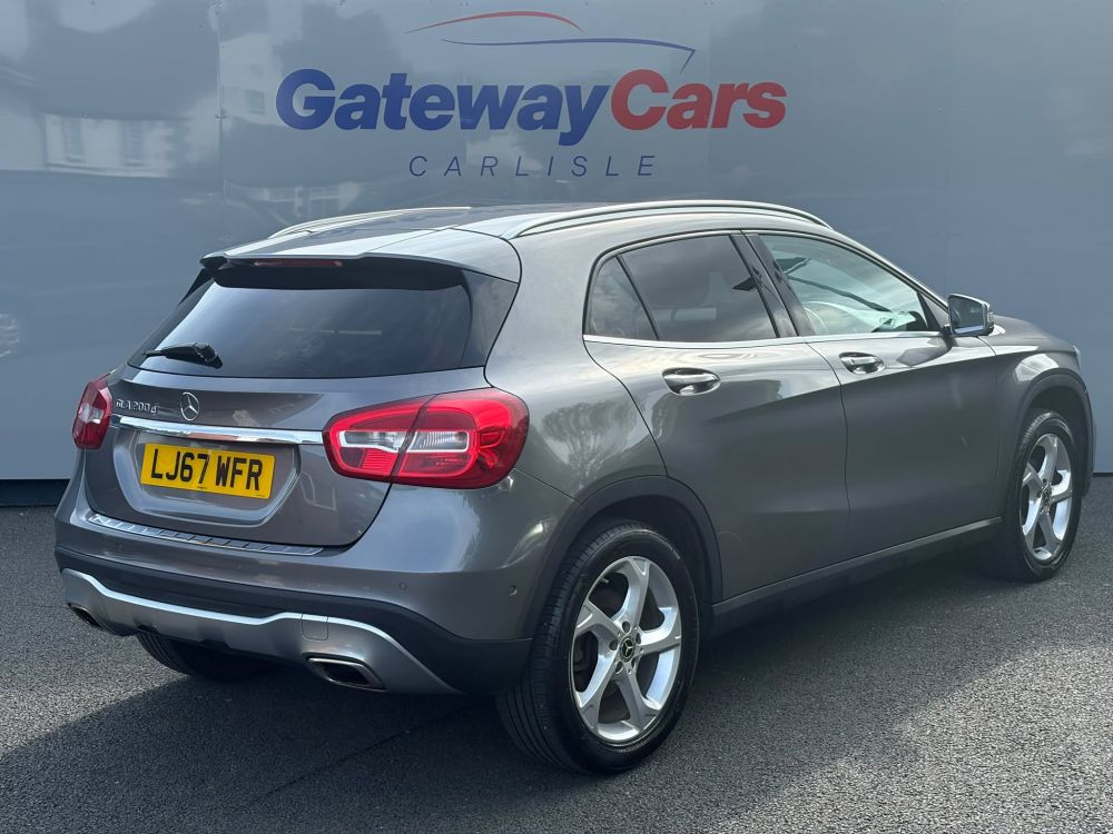 Mercedes Benz GLA