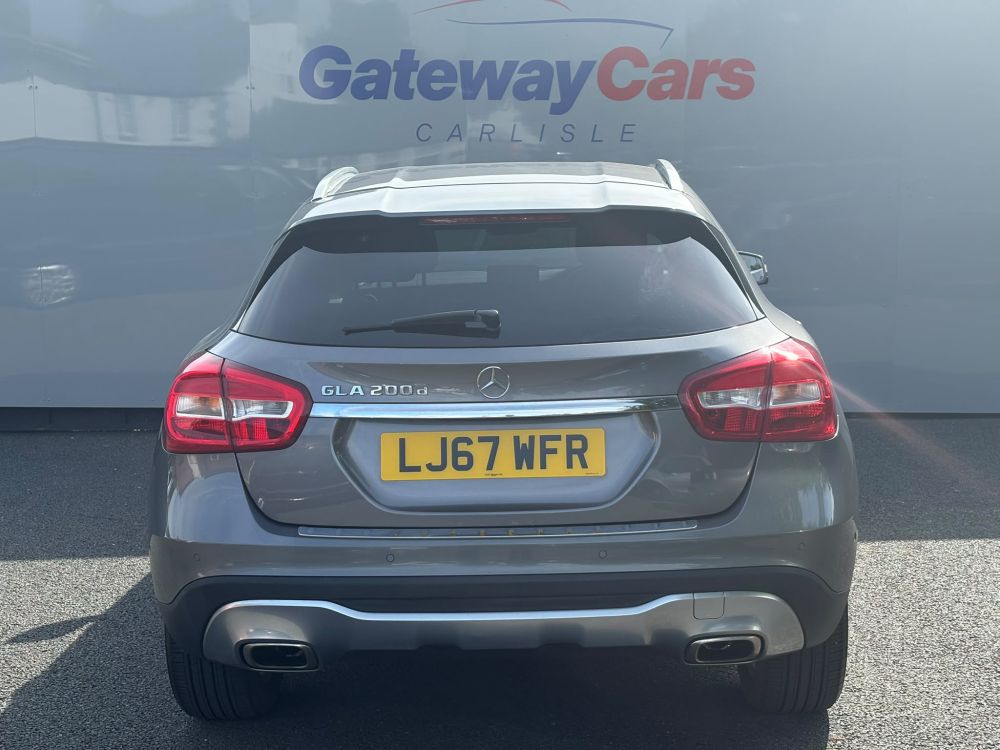Mercedes Benz GLA