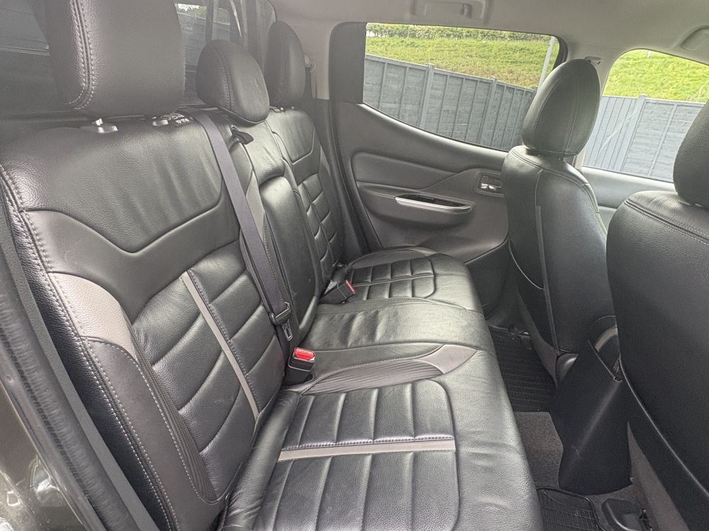 Mitsubishi L200