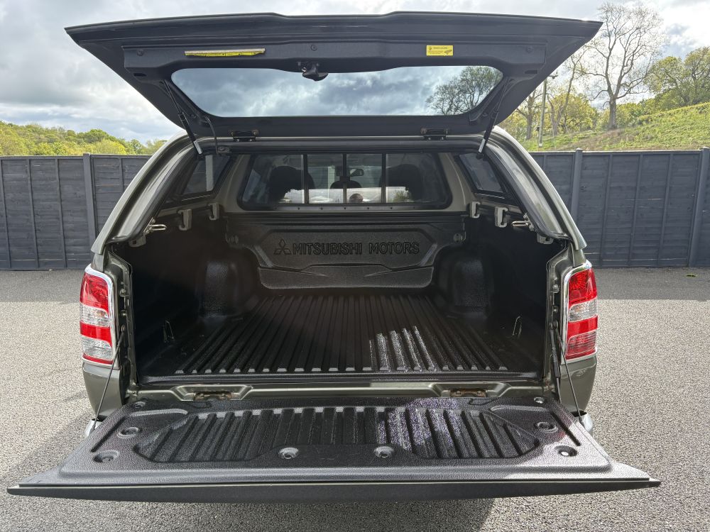 Mitsubishi L200