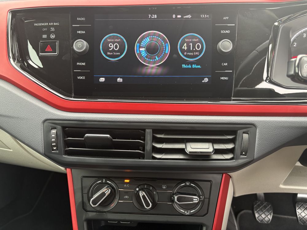 VW Polo