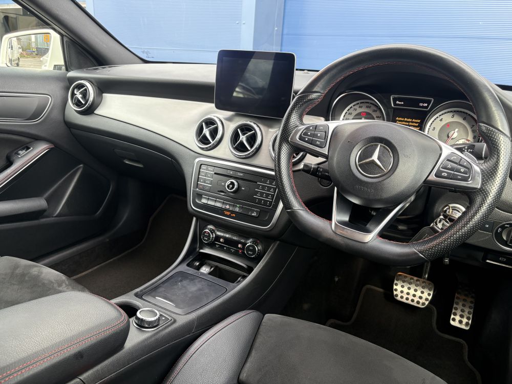 Mercedes Benz GLA 250