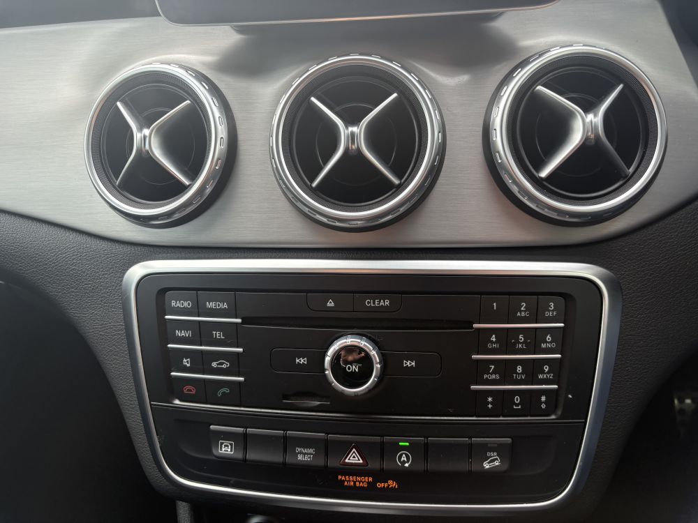 Mercedes Benz GLA 250