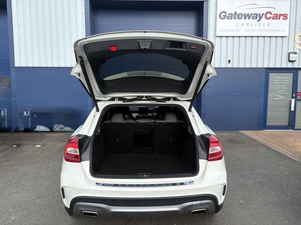 Mercedes Benz GLA 250