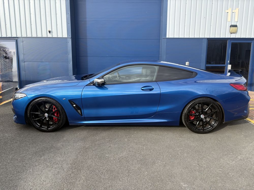 BMW M850i